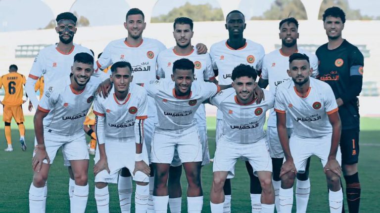 التعادل يحسم مباراة اتحاد تواركة ونهضة بركان
