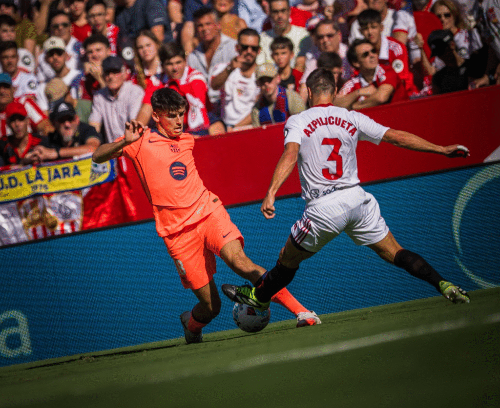 برشلونة يتعرض لخسارة ثقيلة أمام إشبيلية في الدوري الإسباني