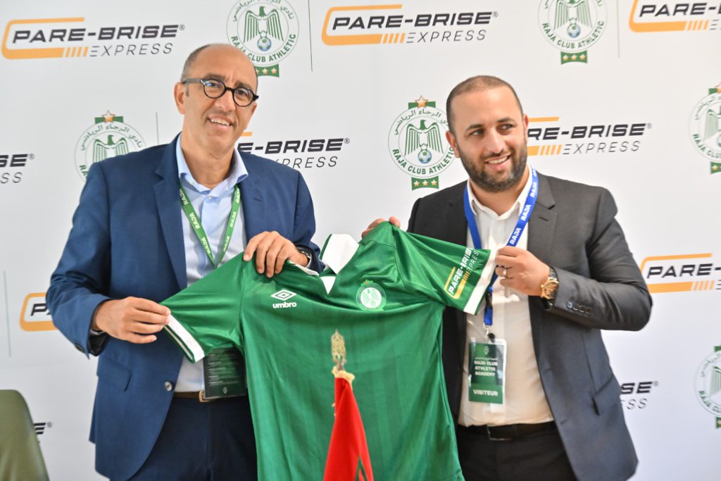 "بار بريز إكسبريس" شريك جديد لنادي الرجاء الرياضي