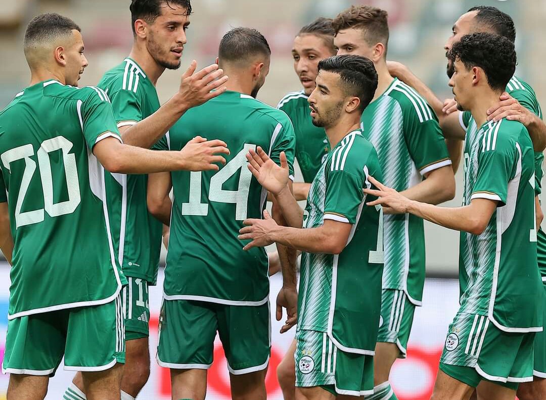 كأس أفريقيا في مهب الريح.. نجم جزائري يتعرض لصدمة كبرى