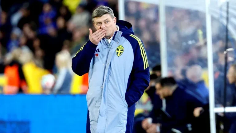 المدرب الدنماركي جون دال توماسون