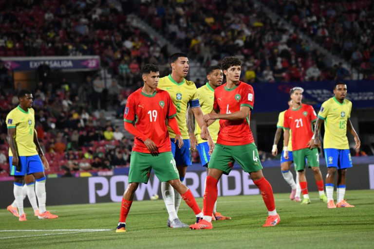 الصحافة البرازيلية تتابع صدمة الهزيمة أمام المغرب وتعلق أمالها على الأشبال للتأهل
