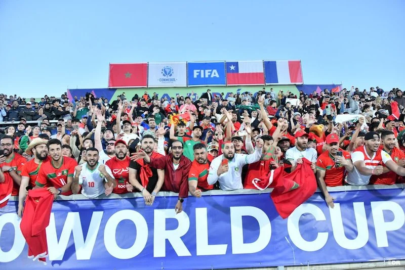 الجماهير المغربية تزحف نحو تشيلي لمساندة أشبال الأطلس في النهائي العالمي