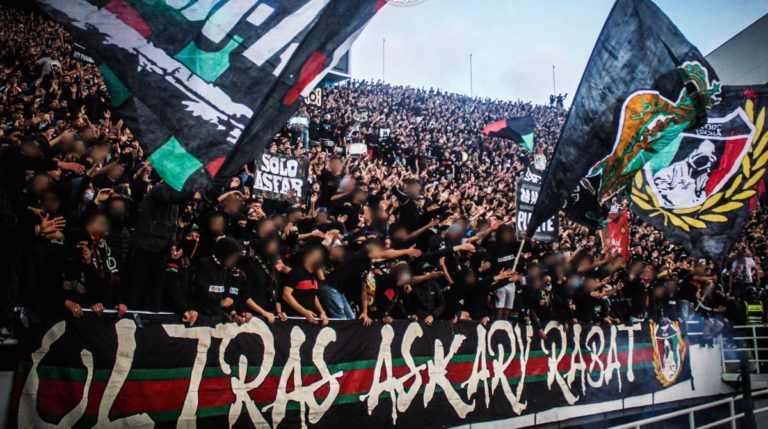 أولترا عسكري تؤكد حضورها في مباراة الجيش الملكي وأولمبيك آسفي