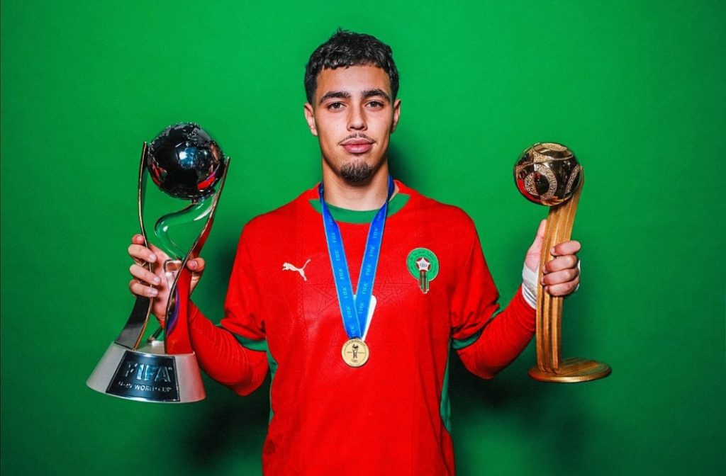 ماركا : عثمان معما يُجسد الروح القتالية لأشبال الأطلس ويقود الجيل الذهبي للمغرب