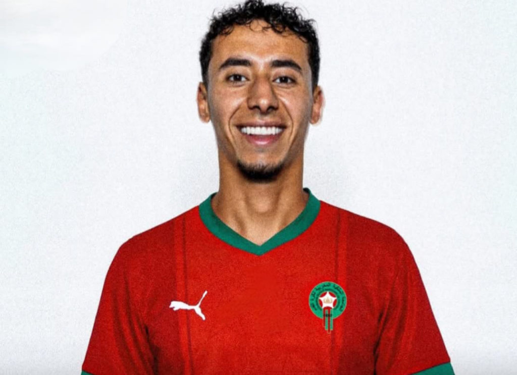 أنس صلاح الدين مؤهل لحمل قميص المنتخب المغربي بعد موافقة "فيفا"