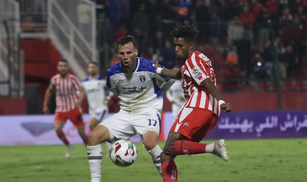 بنقصو يقود النادي المكناسي لفوز مهم في البطولة الإحترافية