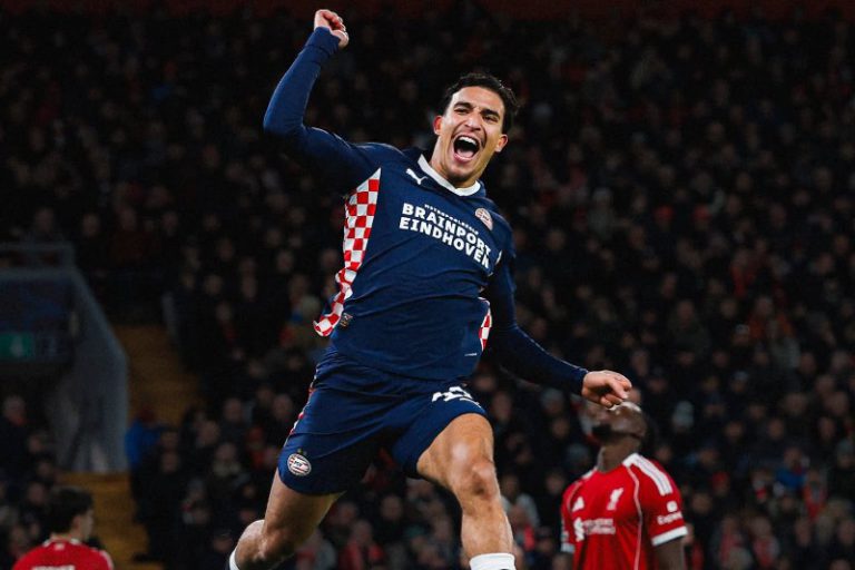 دريوش: ليلة لا تُنسى في “أنفيلد”.. والانتصار على ليفربول فتح لنا أبواب الثقة