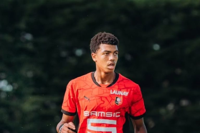 أيت بودلال يتألق ويقود رين لفوز كبير على ستراسبورغ في الدوري الفرنسي