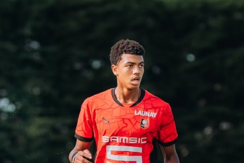 أيت بودلال يتألق ويقود رين لفوز كبير على ستراسبورغ في الدوري الفرنسي