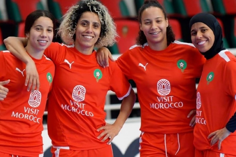 المنتخب النسوي لكرة القدم داخل القاعة يجري أول حصة تدريبية في الفلبين