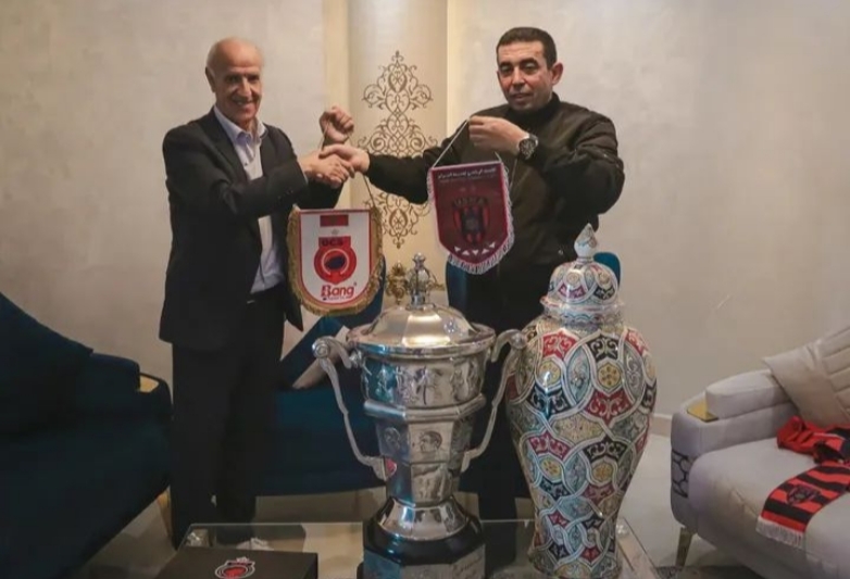 الحيداوي يستقبل بعثة اتحاد العاصمة ويؤكد متانة العلاقات بين الناديين