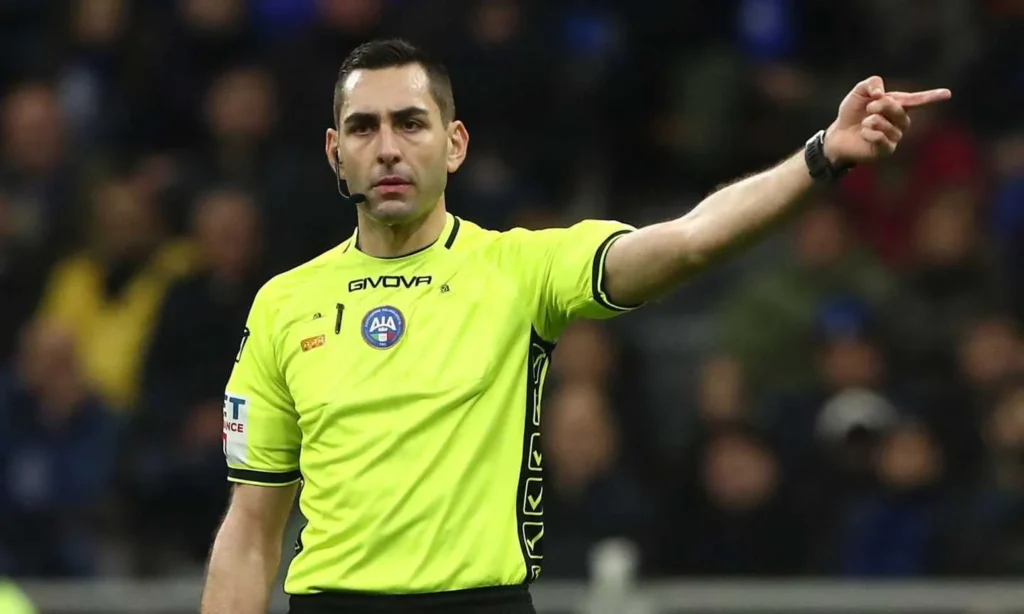 الحكم الإيطالي "أندريا كولومبو"