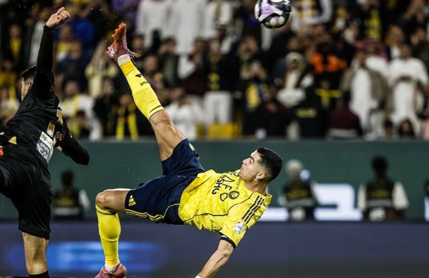 انتصار جديد للنصر يعزز موقعه في صدارة الدوري السعودي