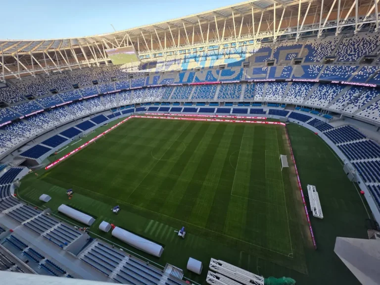 ملعب طنجة الكبير