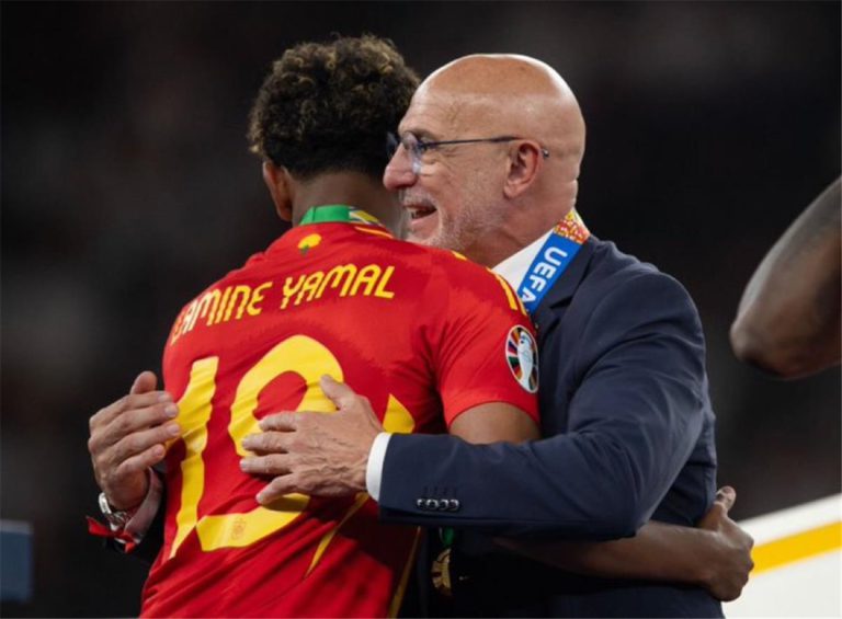 دي لا فوينتي ولامين يامال