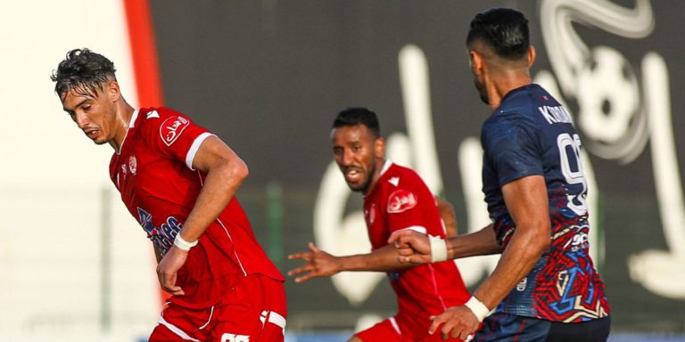 أولمبيك آسفي يحتج على التحكيم بعد الهزيمة أمام الوداد ويطالب بفتح تحقيق