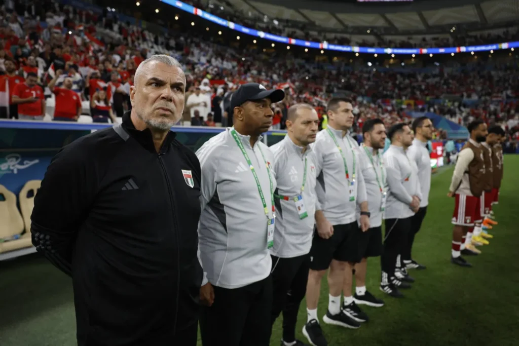 كوزمين أولاريو، المدير الفني للمنتخب الإماراتي