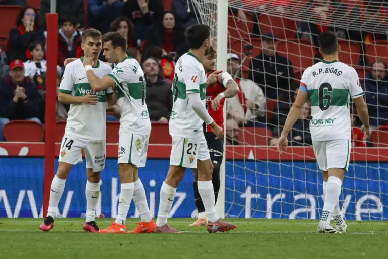 إلتشي ولاكورونيا يتألقان في مواجهات دور الـ16 بكأس الملك إلتشي ولاكورونيا يتألقان في مواجهات دور الـ16 بكأس الملك