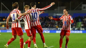 أتلتيكو يضغط على برشلونة وريال مدريد بالفوز على فالنسيا في الليجا