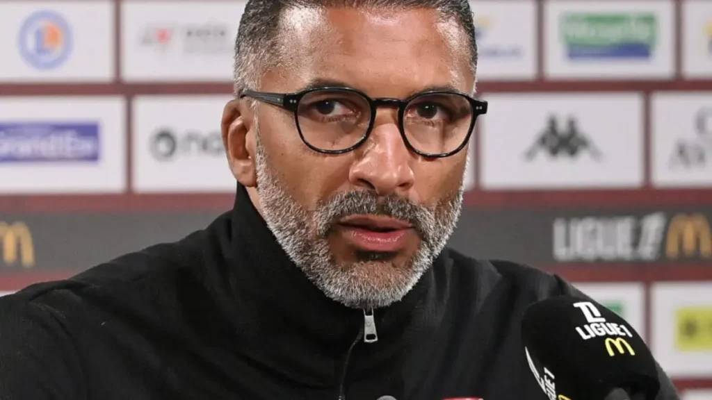 حبيب باي ينتقد تأجيل تسريح اللاعبين الأفارقة قبل كأس إفريقيا