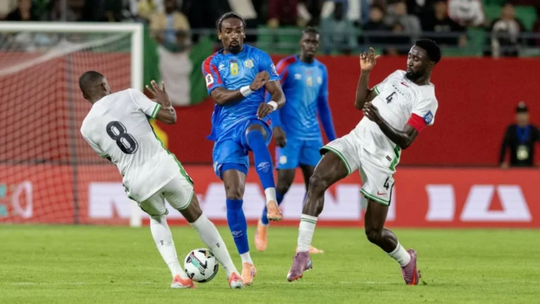 بعد عطل الـVAR.. واقعة غامضة تُفجر جدلًا جديدًا في مباراة الكونغو وبنين