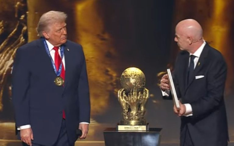 ترامب يتحدث عن ميسي ورونالدو وفرص أمريكا في المونديال