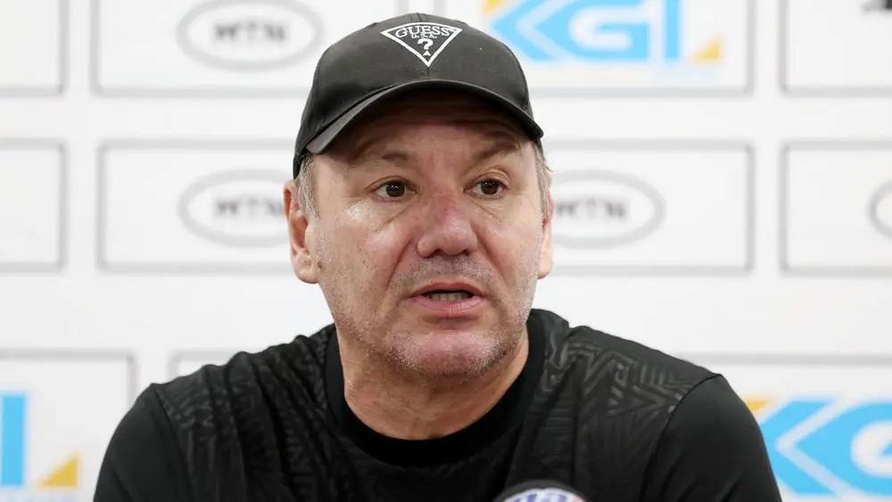 مدرب منتخب جزر القمر، ستيفانو كوزان