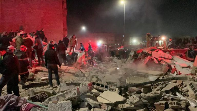 المغرب الفاسي يعزي أسر ضحايا انهيار عمارتين بحي المسيرة في فاس