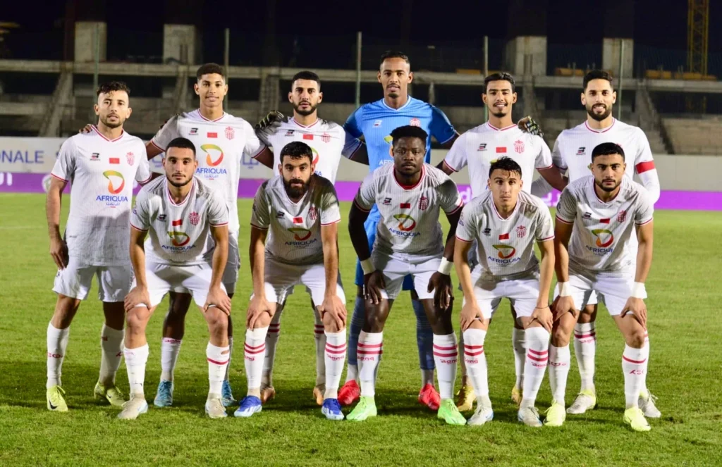 حسنية أكادير تُكذّب شائعة التعاقد مع لاعبين