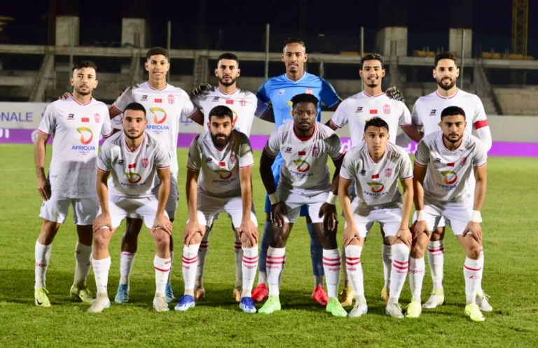 حسنية أكادير تُكذّب شائعة التعاقد مع لاعبين