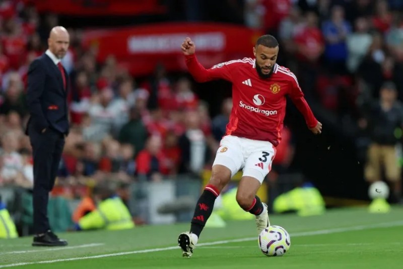 مانشستر يونايتد يُعرب عن استيائه من غياب نصير مزراوي