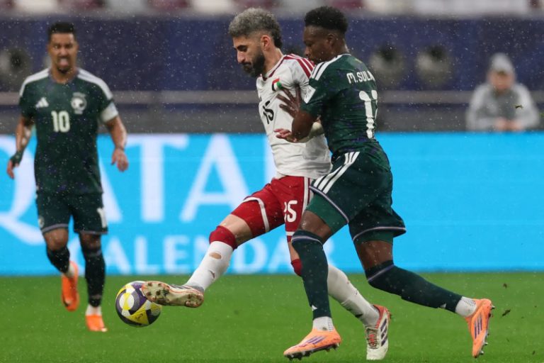 فيفا يحسم مصير مباراة السعودية والإمارات في كأس العرب 2025
