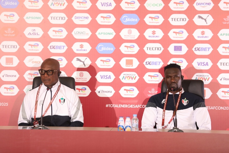 السودان يواجه الجزائر.. تصريحات مدرب صقور الجديان قبل المواجهة القارية