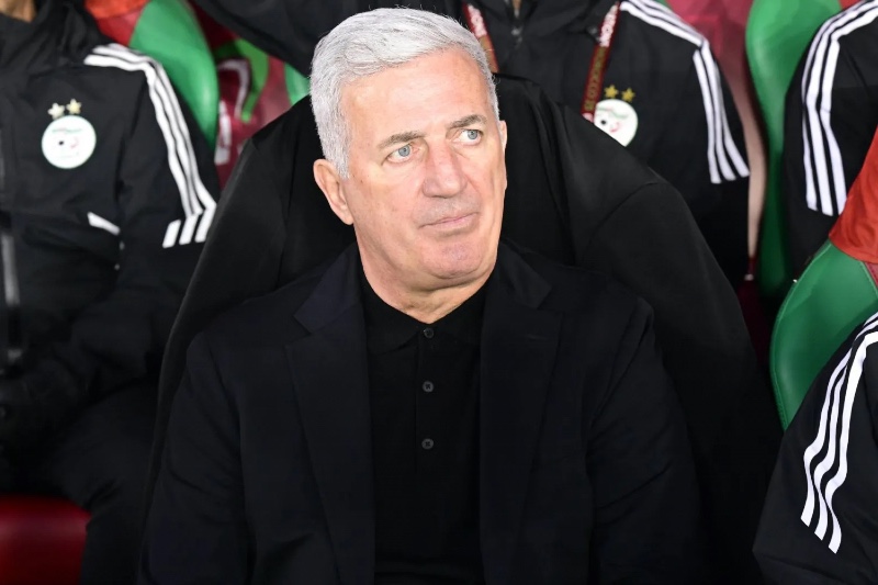 بيتكوفيتش في حالة استياء شديد بسبب تصرفات بعض المصورين بالرباط