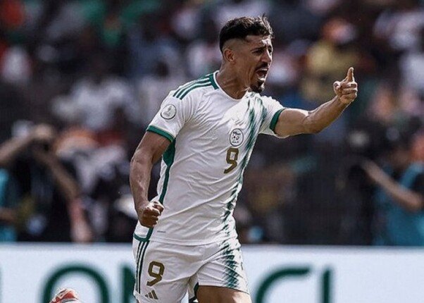 لهذا السبب غادر بغداد بونجاح مباراة الجزائر والسودان