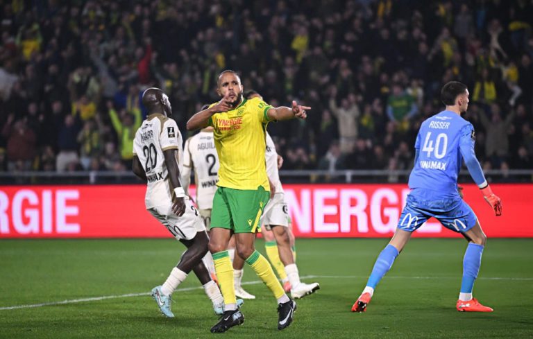 يوسف العربي ينجح في التسجيل أمام لانس بالدوري الفرنسي