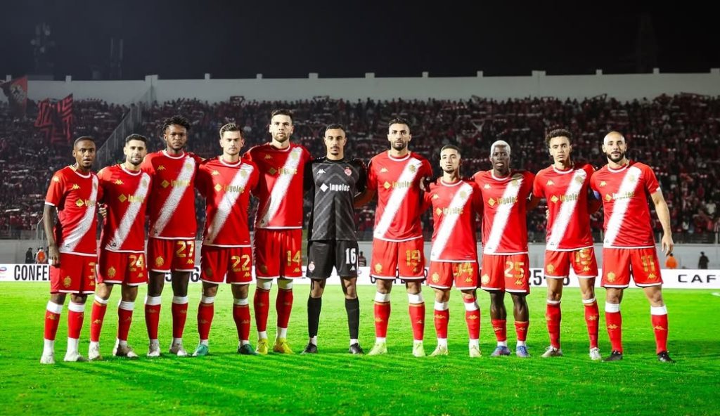 الوداد يطالب بعودة لاعبه من معسكر المنتخب المغربي في قطر