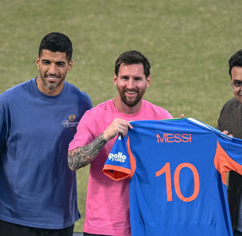 ميسي يختتم جولته في الهند بلفتة إنسانية