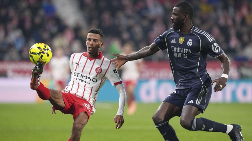 عز الدين أوناحي ضد ريال مدريد