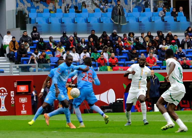 قمة نارية في طنجة تنتهي بتعادل مثير بين السنغال والكونغو