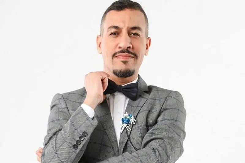 تعليق ساخر من الكوميدي يسار حول أغاني كأس أمم إفريقيا