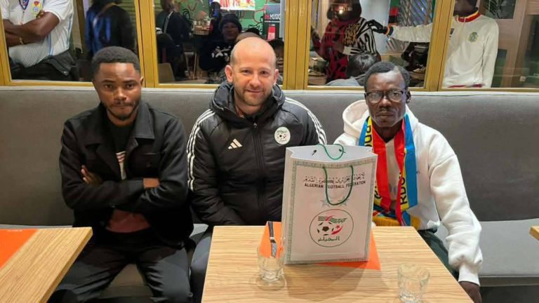 المشجع الكونغولي في لقاء خاص مع "الفاف" بمقر إقامة المنتخب الجزائري