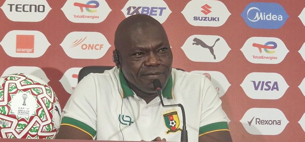 مدرب المنتخب الكاميروني دافيد باغو