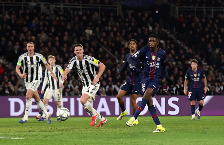 من مباراة باريس سان جيرمان vs نيوكاسل