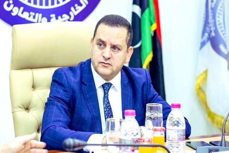 وزير الخارجية الليبي، الدكتور عبد الهادي الحويج