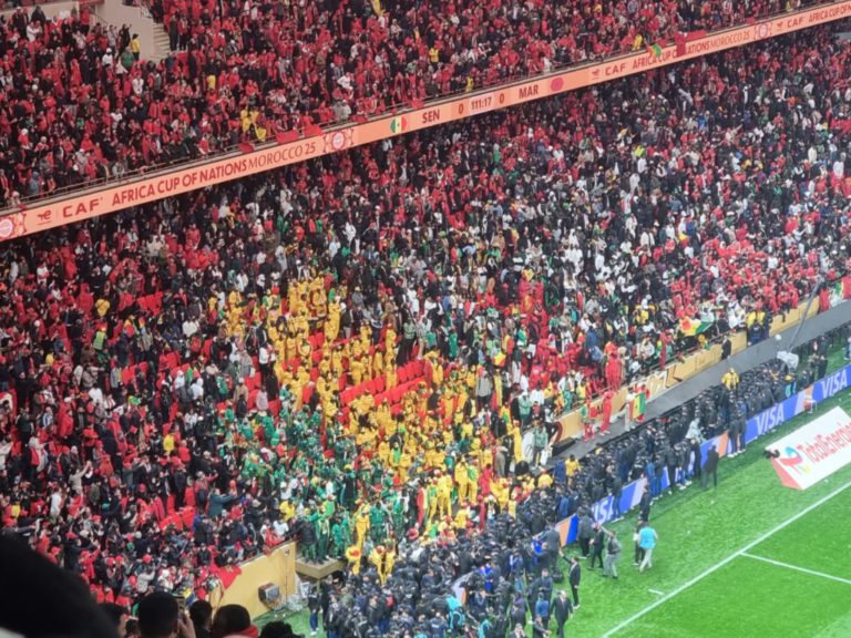 الجماهير مغربية تطالب بالاعتذار عن استضافة بطولات قارية بعد جدل نهائي كأس أمم إفريقيا