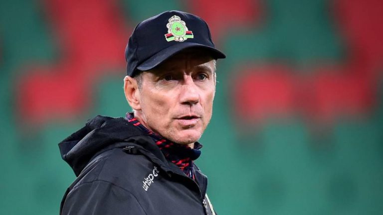 سانتوس يكشف استراتيجية الفريق المغربي لمواجهة شبيبة القبائل الحاسمة