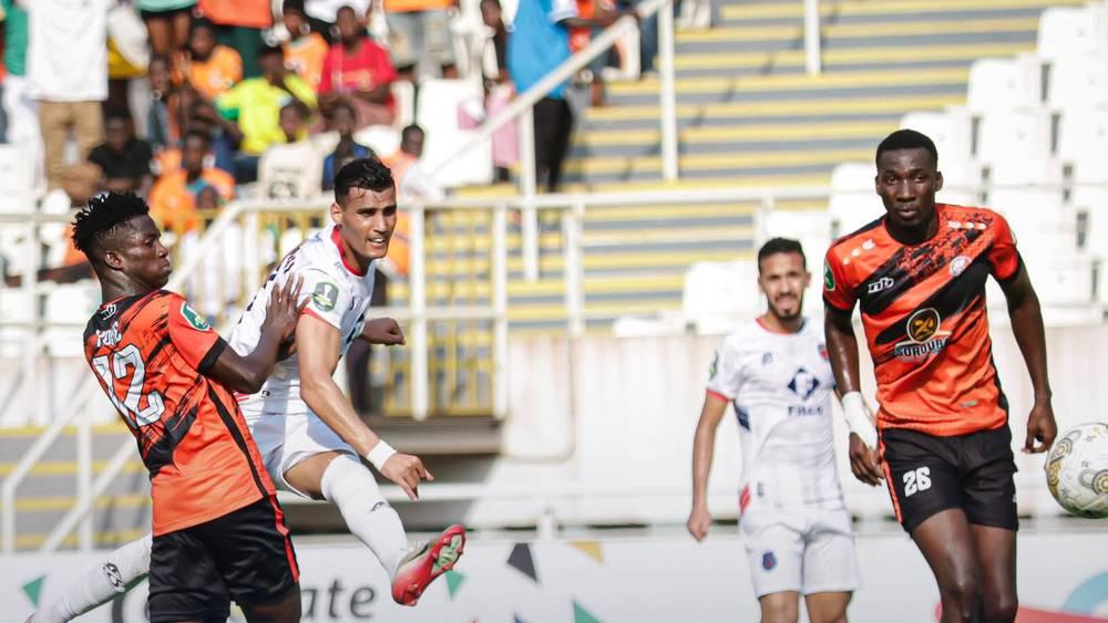 أولمبيك آسفي يحقق فوزًا مثيرًا على سان بيدرو في الكونفدرالية