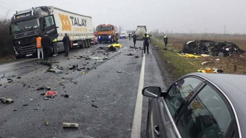 فاجعة مأساوية لمشجعي باوك اليوناني قبل مواجهة ليون في الدوري الأوروبي